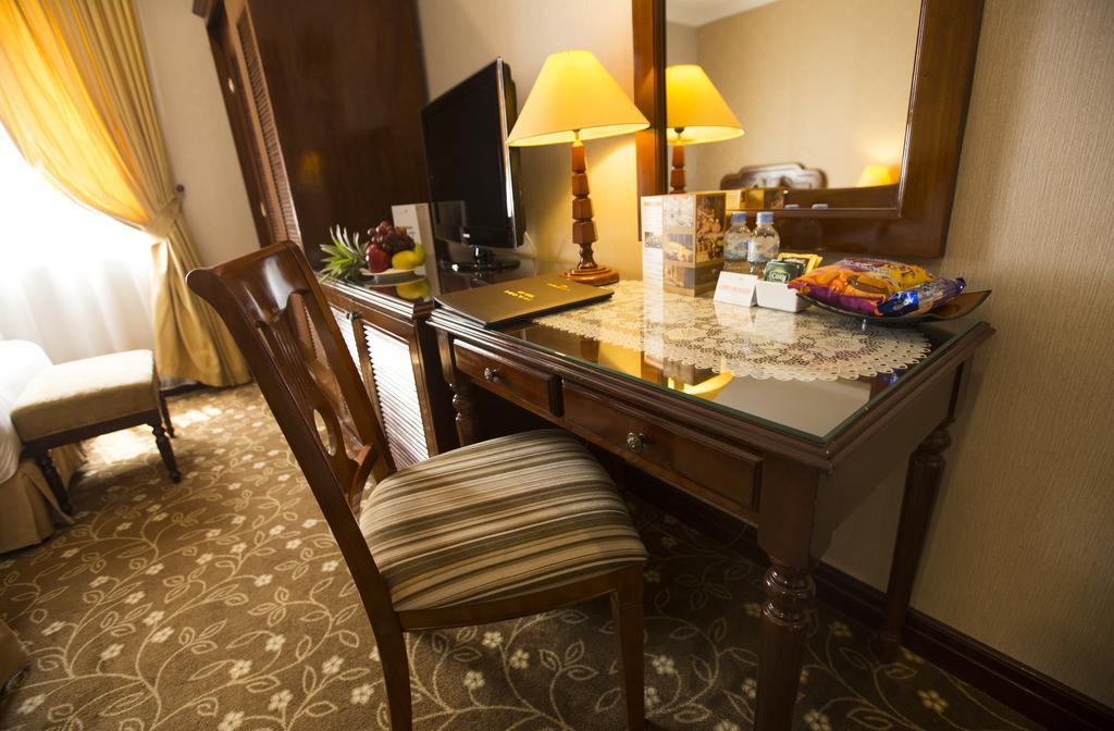 Adamas Hanoi Hotel Buitenkant foto