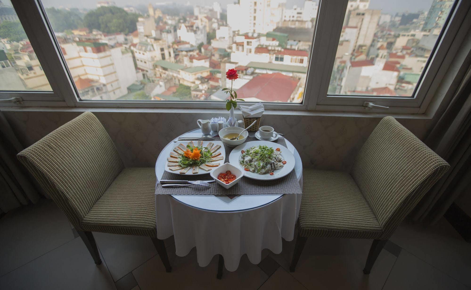 Adamas Hanoi Hotel Buitenkant foto